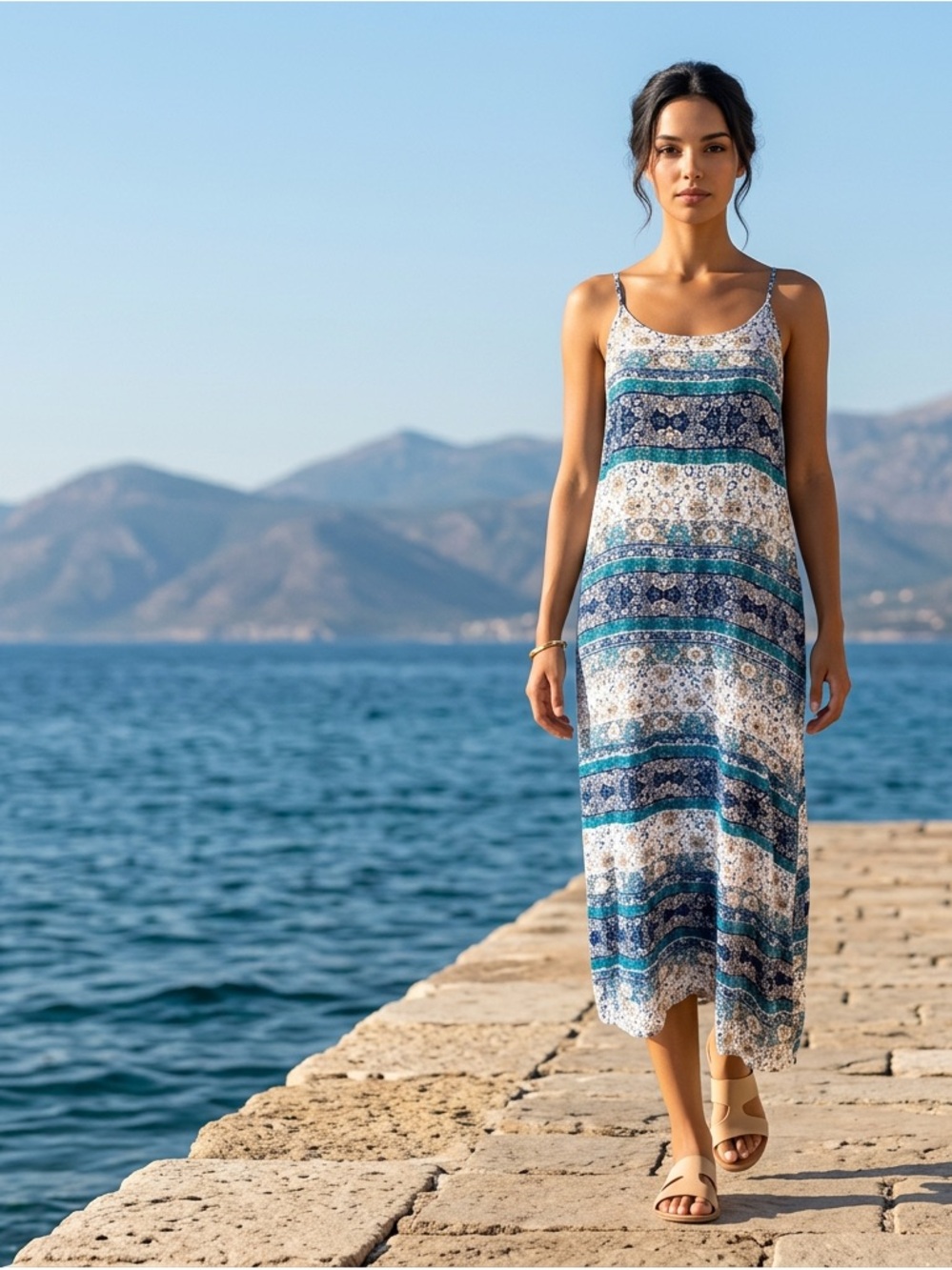 Daisies | Floral Maxi Dress / Sleeveless